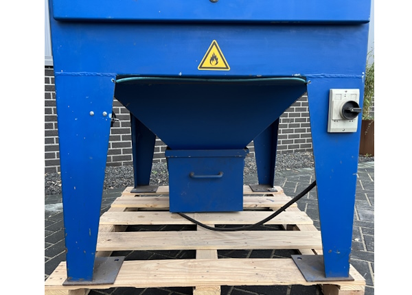 Afzuigunit van Kiekens huren bij Rentimo van 2,2 kW