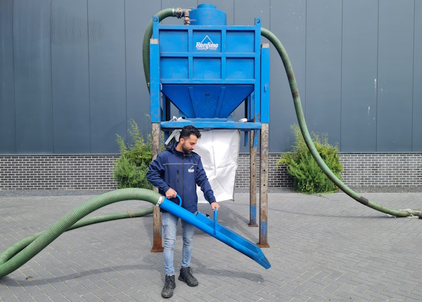 Cycloon voorafscheider Rentimo huur 1 kuub inhoud machine