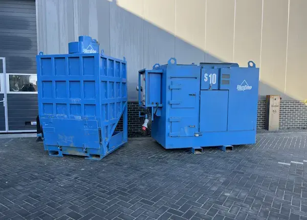 stofzuiger met diesel of krachtstoom aandrijving