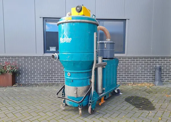 Industriële stofzuiger huren Rentimo 175 liter 13 kW voorkant