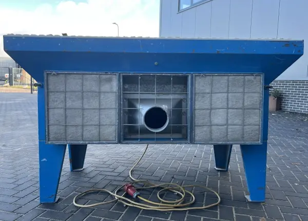 Afzuigtafel Rentimo huren industriële stofzuiger 14 kW achterkant