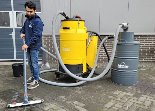 u een krachtige industriële oliezuiger om olie, spanen en vloeistoffen op te zuigen